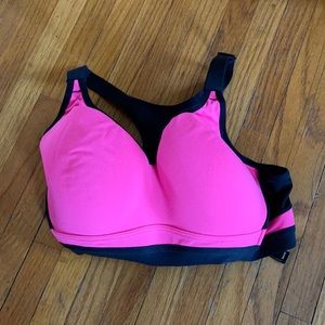 Victoria Secret Sports Bra 34D